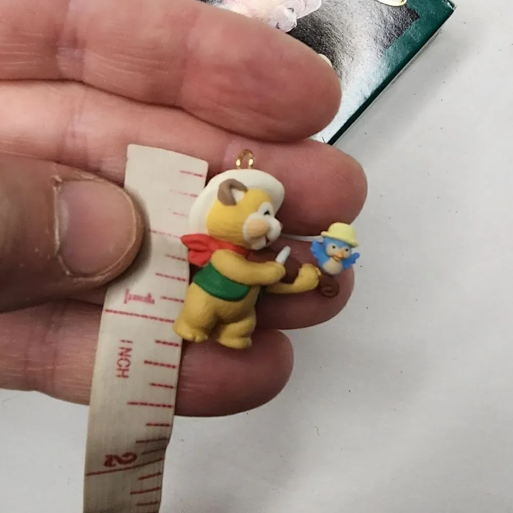 NIB 1993 Hallmark Keepsake Miniature Ornament Country Fiddling Kitten